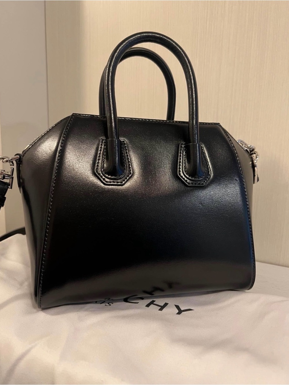 Givenchy Black Antigona Mini Smooth Leather Satchel - Picture 5 of 8